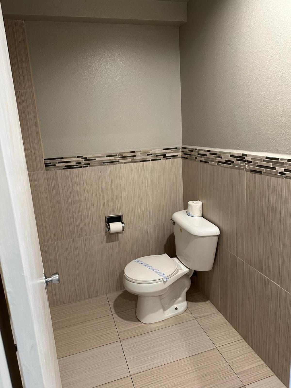 Heritage Inn And Suites Corona Dış mekan fotoğraf