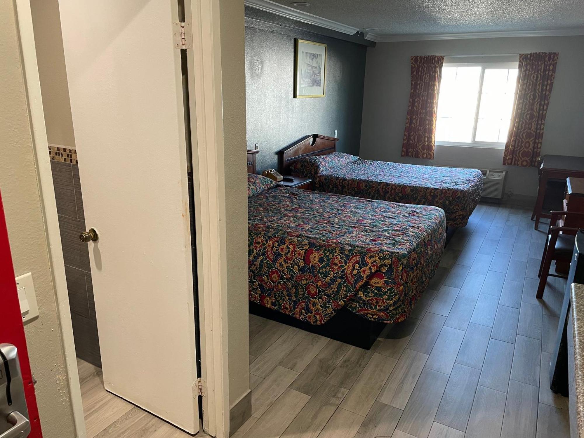 Heritage Inn And Suites Corona Dış mekan fotoğraf